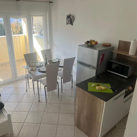 Apartmans Sun & Moon Zambratija  Ngoại thất bức ảnh