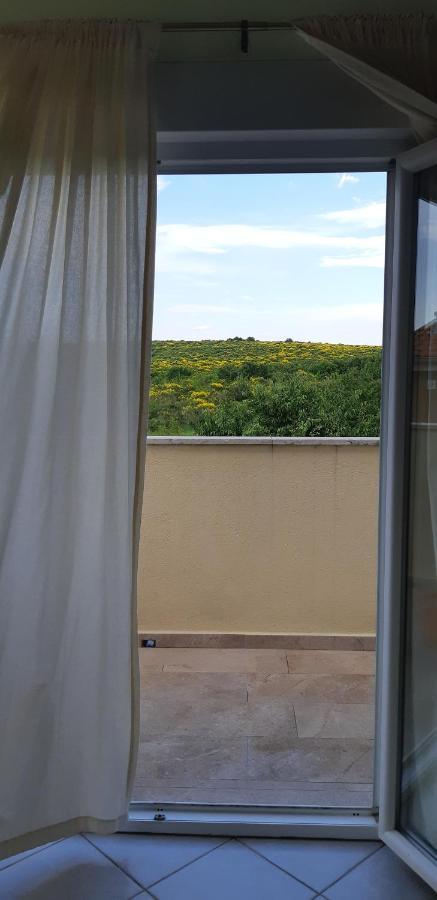 Apartmans Sun & Moon Zambratija  Ngoại thất bức ảnh
