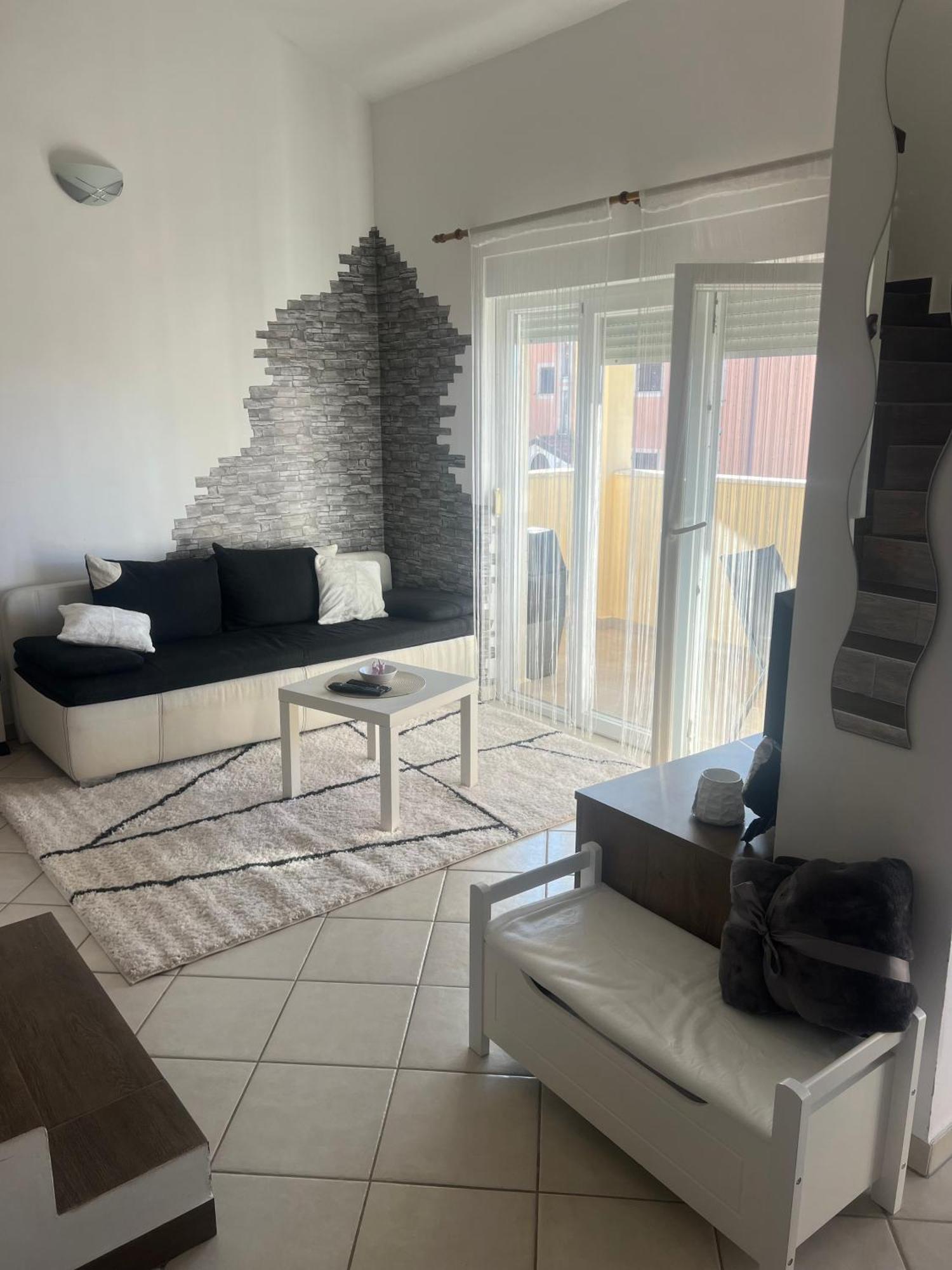 Apartmans Sun & Moon Zambratija  Ngoại thất bức ảnh