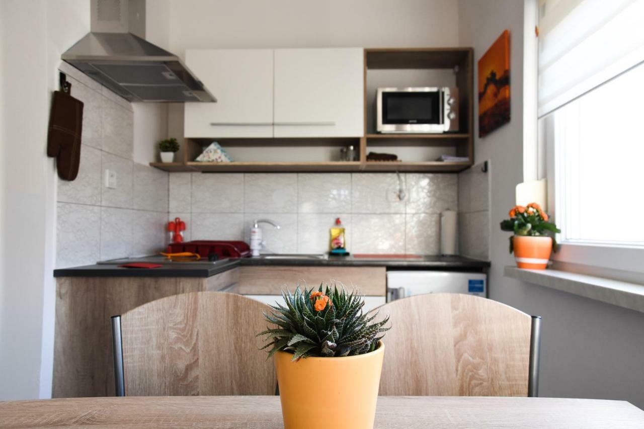 Apartmans Sun & Moon Zambratija  Ngoại thất bức ảnh
